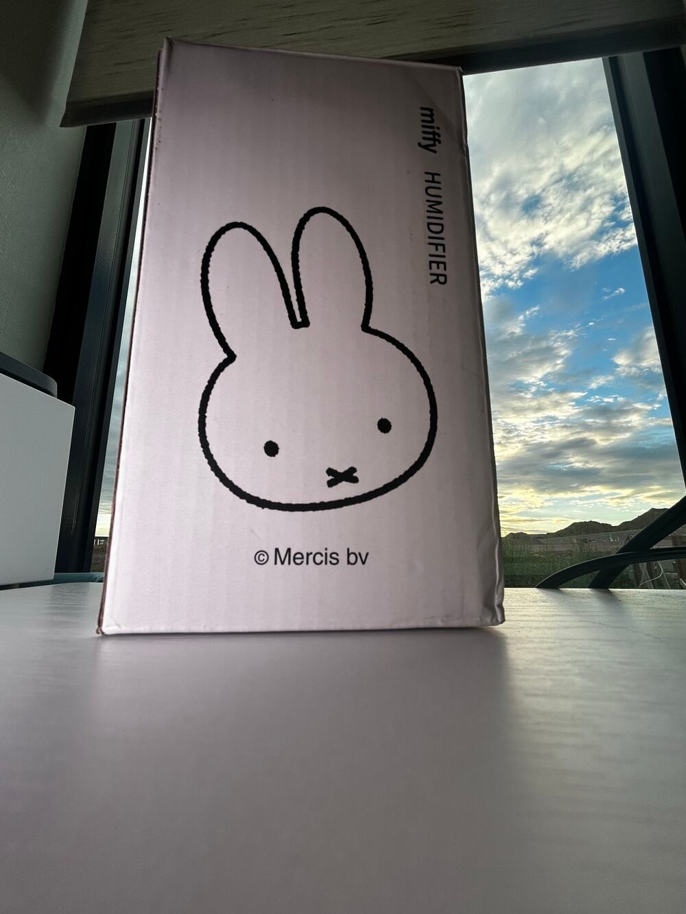 Miffy x MIPOW BTA900M Cool Mist Humidifier 380mL Night Light USB-C White